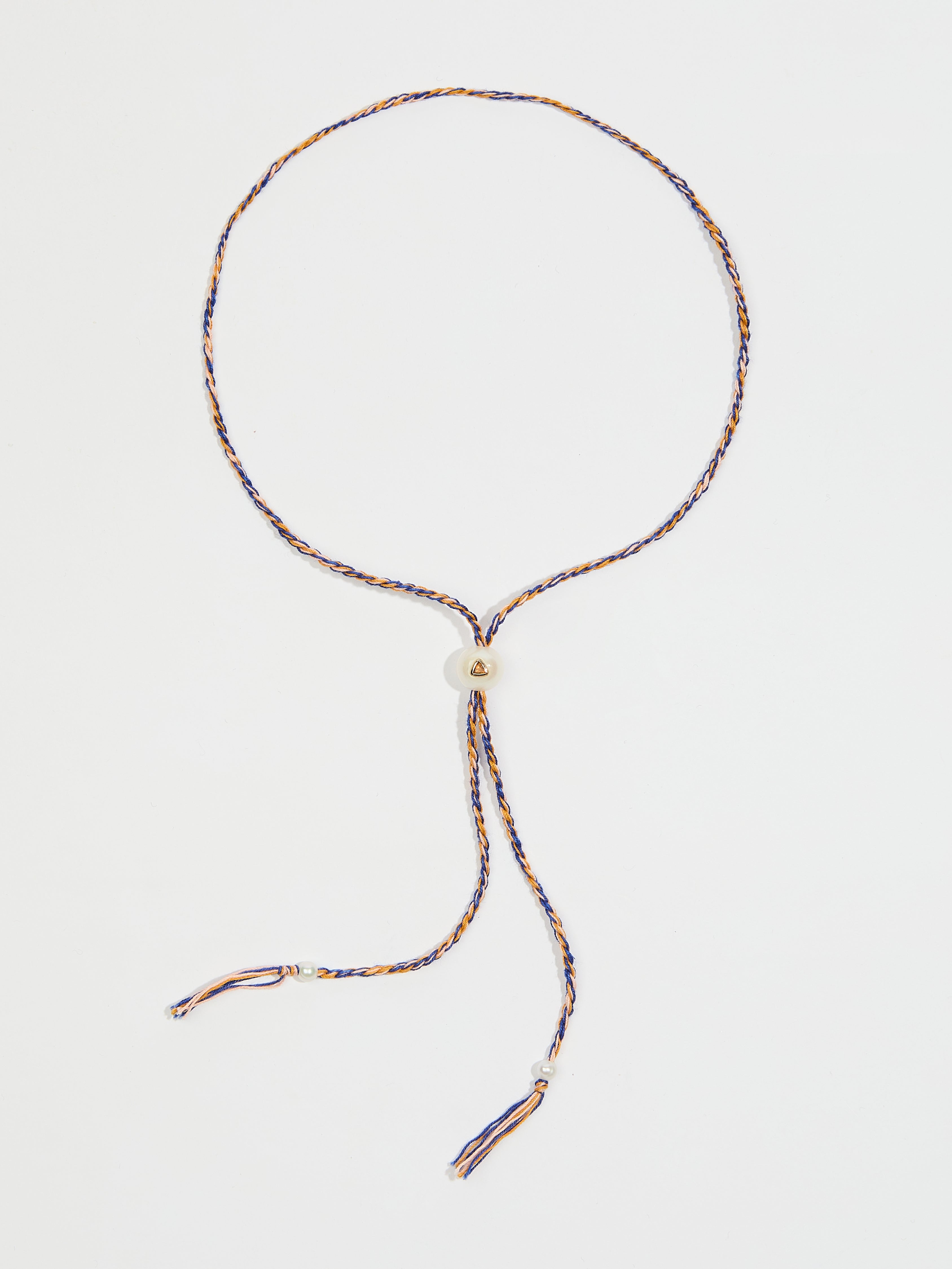 Collier Scarlett avec cordon en coton perle pierre fine tourmaline et or 9k - bleu et orange - Tamara Taichman