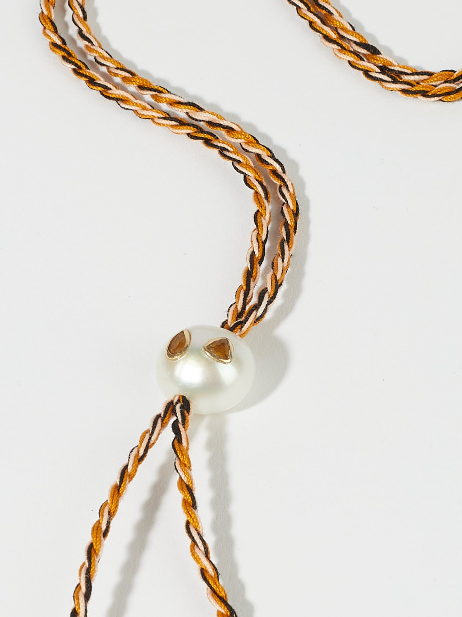 Collier Scarlett avec cordon en coton perle d'eau douce pierre fine citrine et or 9k - orange - Tamara Taichman