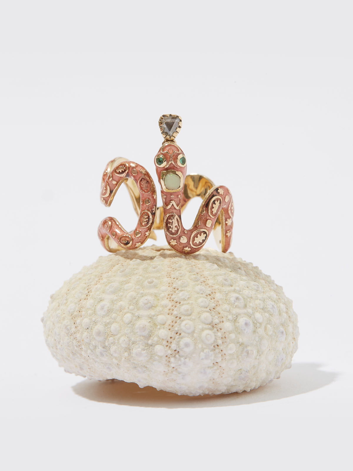 Bague Serpent Eve en or 14k émail pierre fine opale et pierre précieuse émeraude et diamant - rose - Tamara Taichman